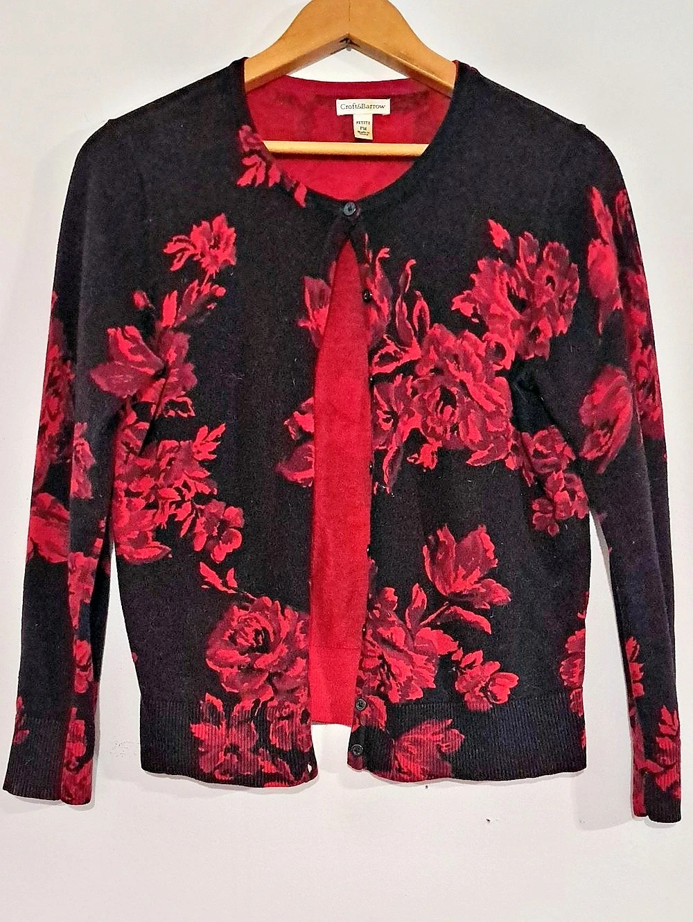 100% Cotton Floral Cardigan in Black & Red Size Medium Romantic